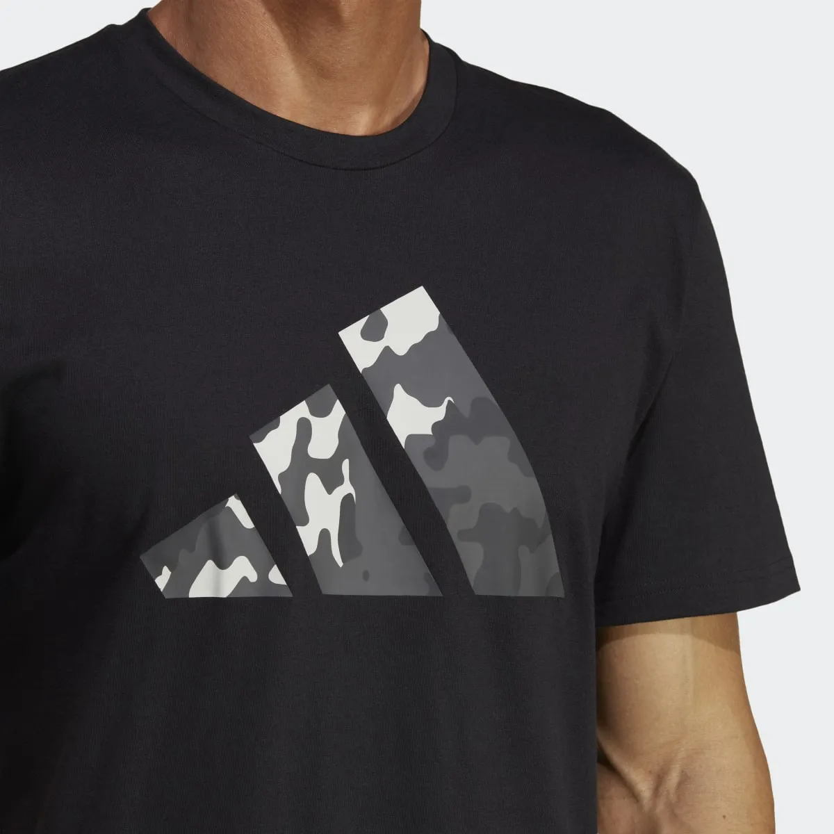 adidas Mens Train Essentials Seasonal Logo Training T-Shirt