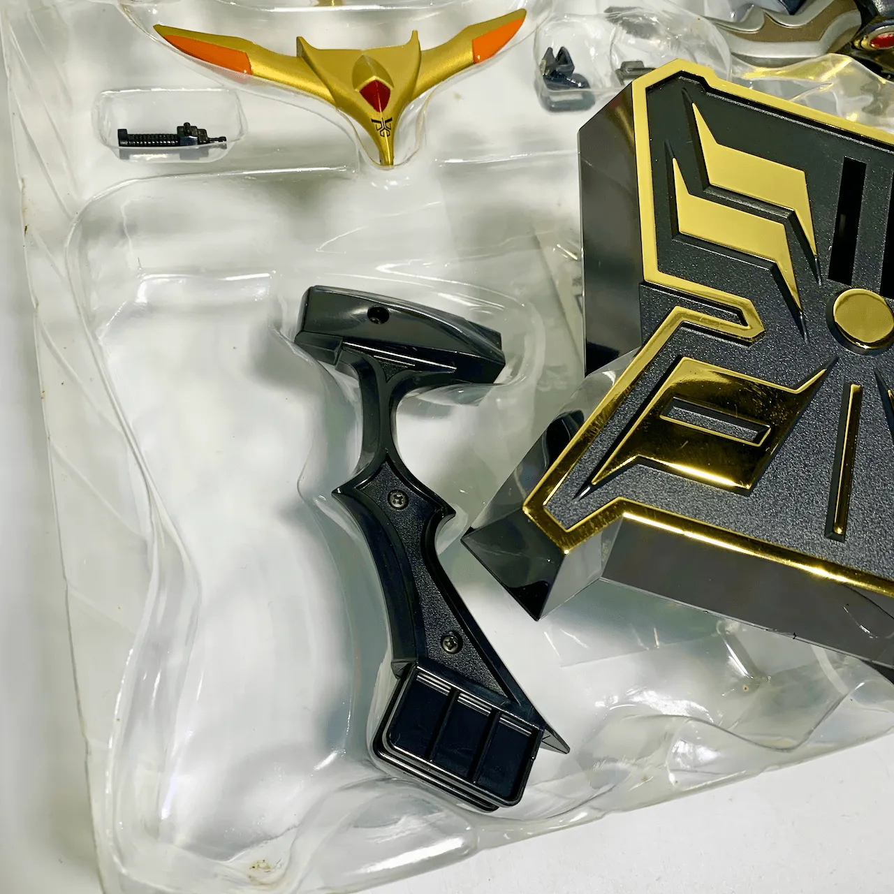 [BOXED] KR Kuuga: Popinica DX Beatgouram Set