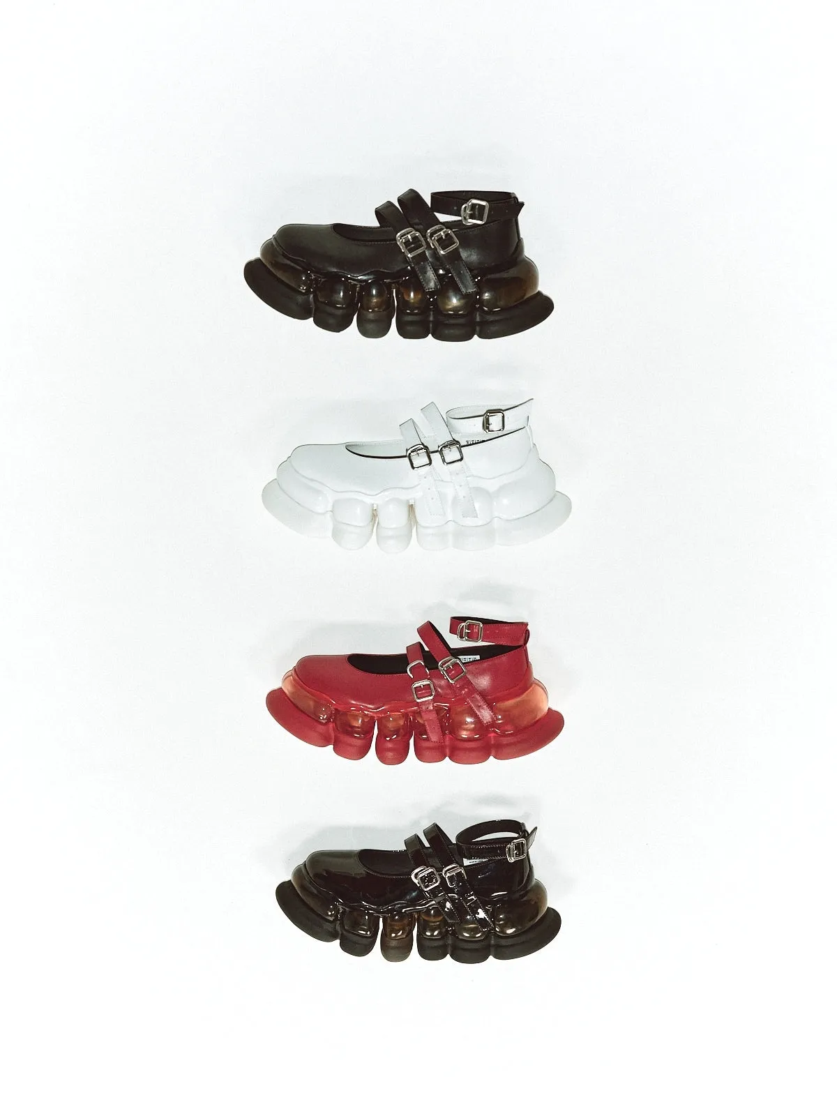 "Jewelry" Ark Three Straps Mary Jane / Black Enamel