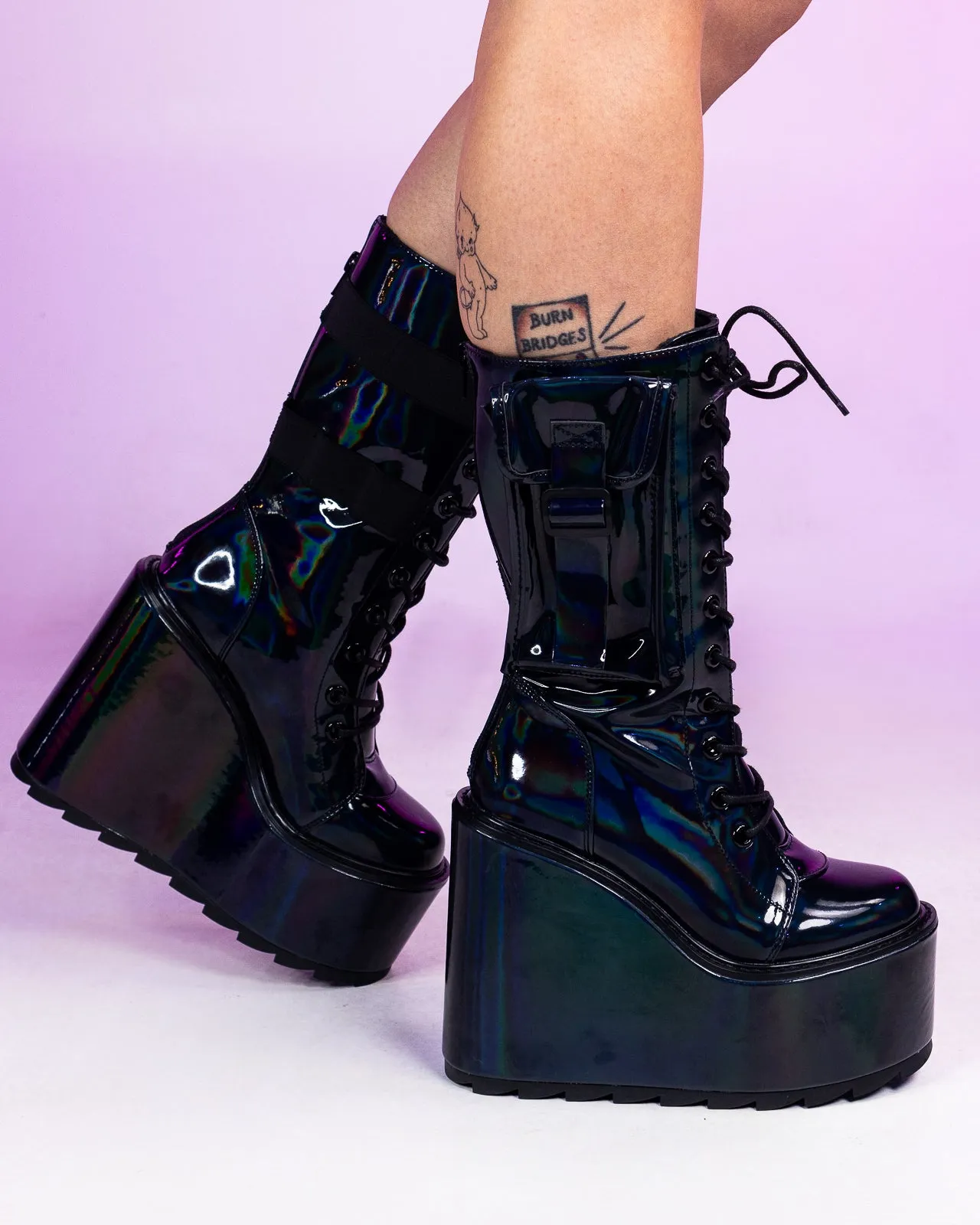 YRU Dune Desert Hologram Black Boots